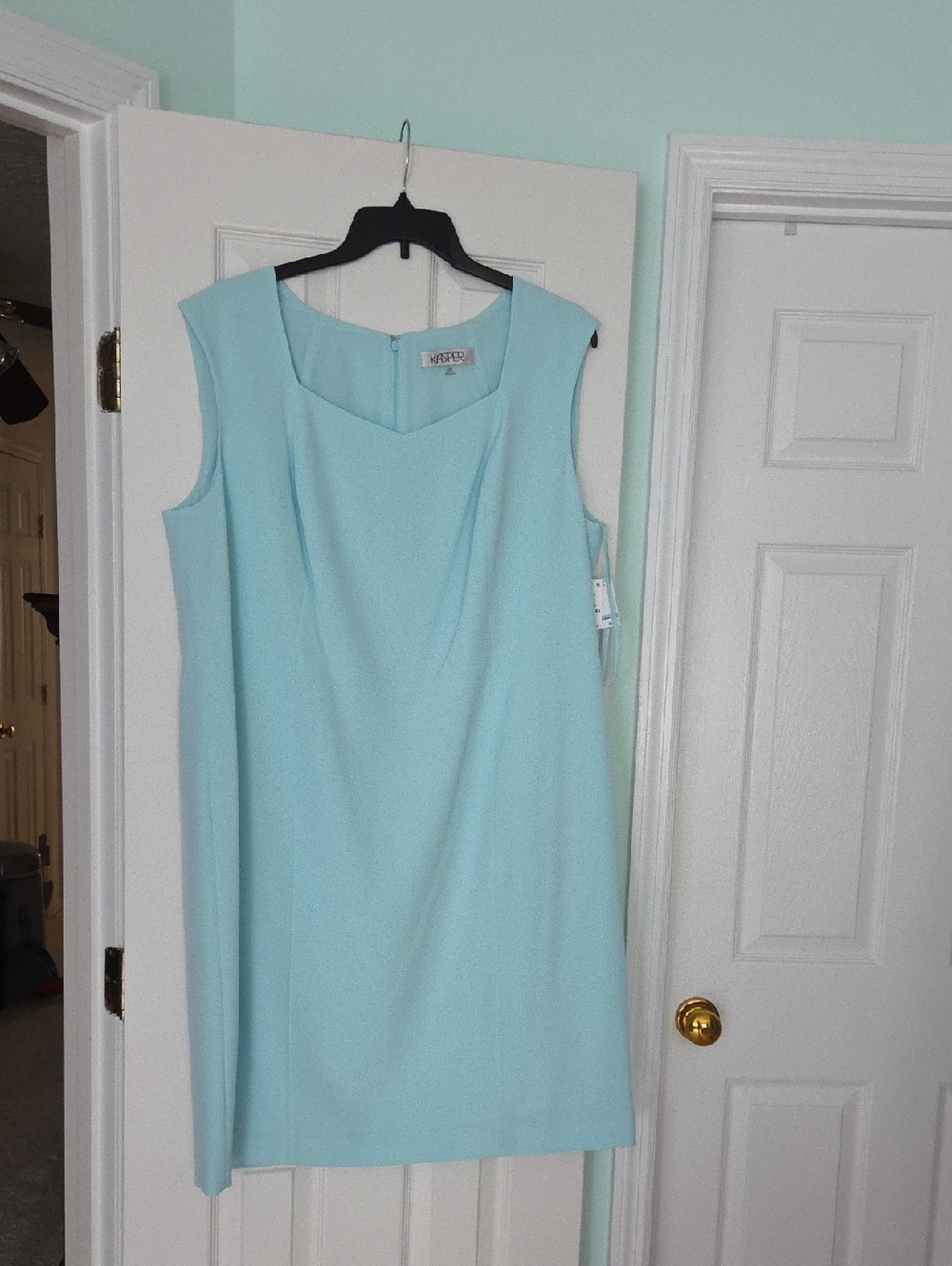 Kasper Sleeveless Mint Green Shift Midi Dress